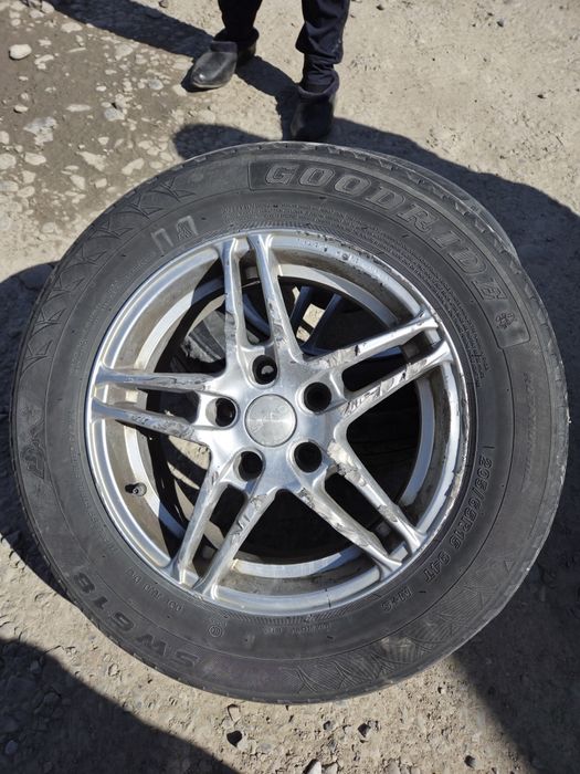 Шина  с дисками 4 audi