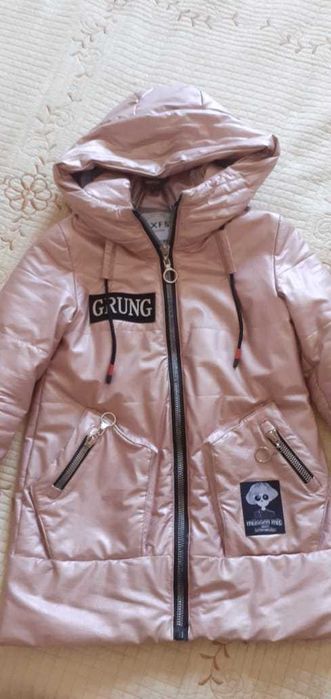 КУРТКА детская весна-осень 134р ,5000т