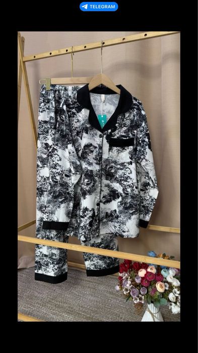 Пижамы, домашняя одежда