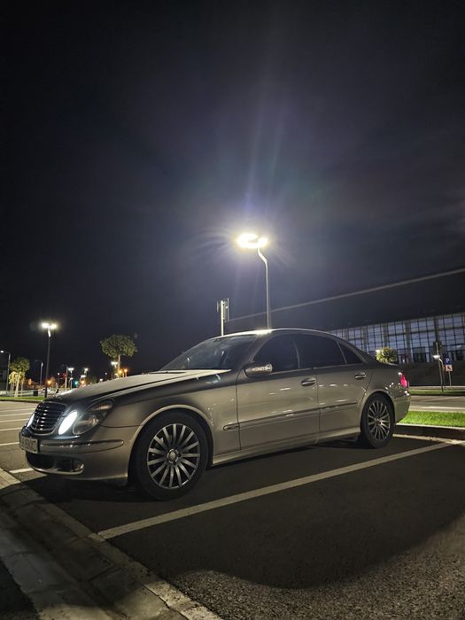 MERCEDES-BENZ E-Class 2004 — imagine 3