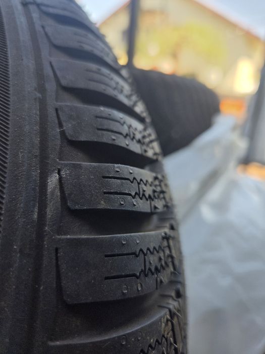 Set 4 Anvelope iarna Xev Yoyo Hankook 155/65R14
