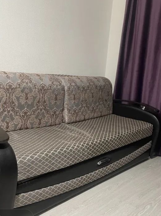 Отдам даром. Диван, кровать. Шкаф