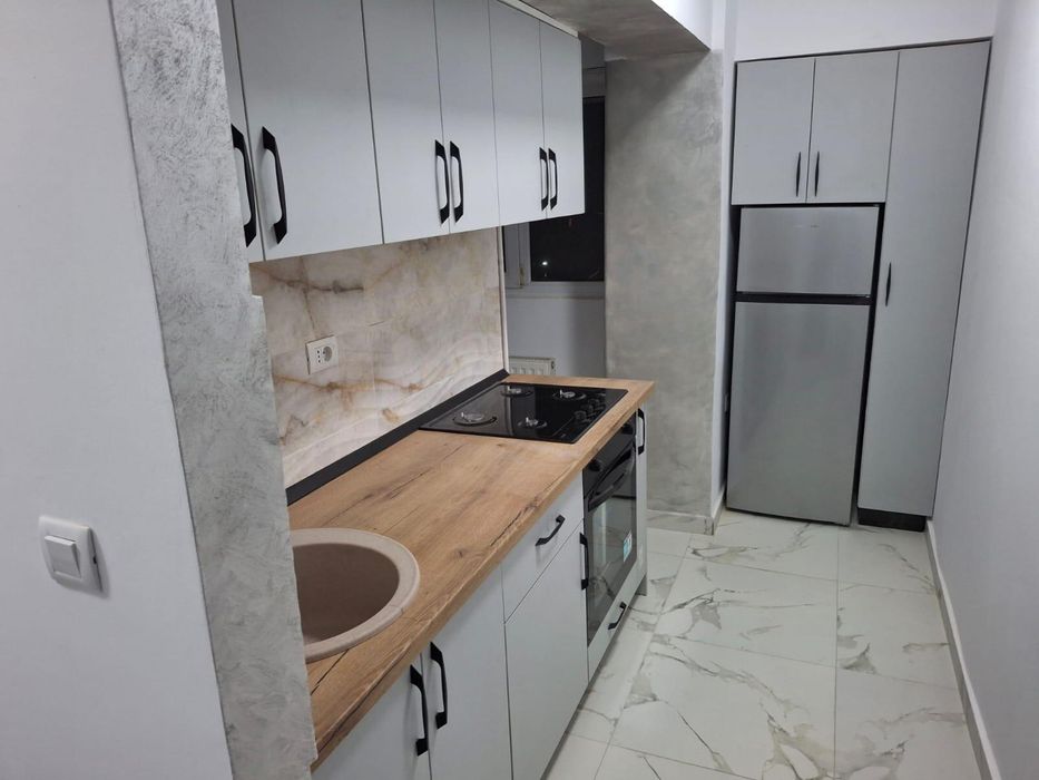 Garsoniera inchiriere Roman