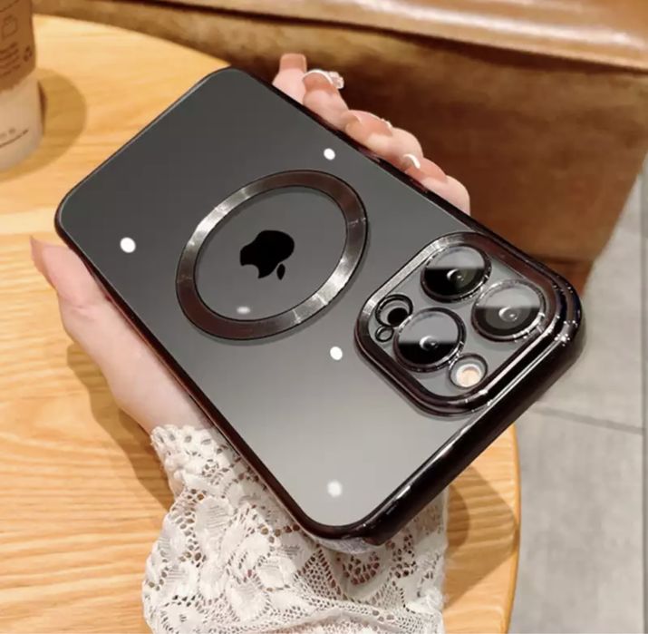 Iphone 14/15/16e/17 PLUS PRO MAX Husa Silicon 0,2mm Lucioasa Cerc Magn