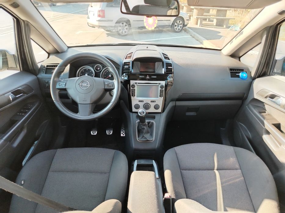 Opel zafira 2008