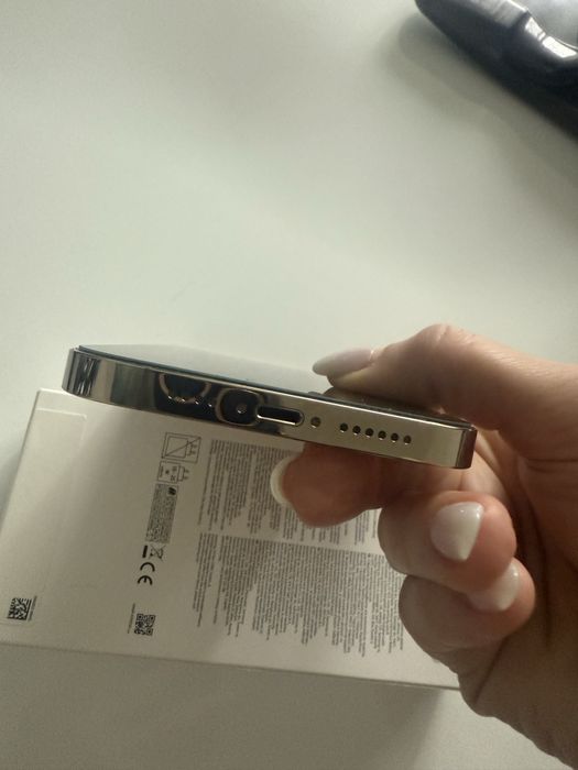 Vand Iphone 13 Pro Max 128 Gb in stare perfecta fara urme de uzura