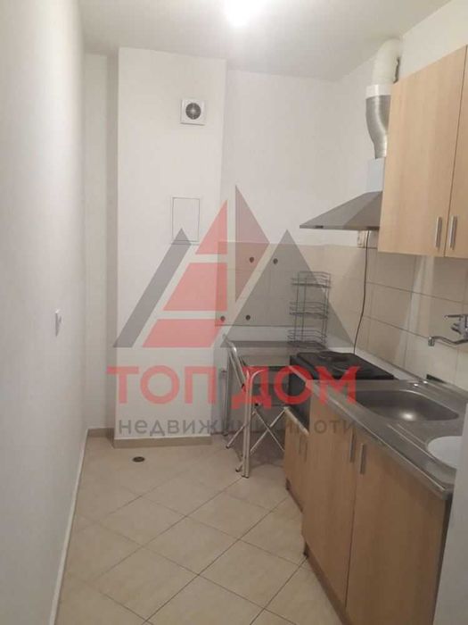 Дава се под наем Тристаен апартамент в Варна, Окръжна болница - 112 кв.м за 708.9 € - Снимка #3