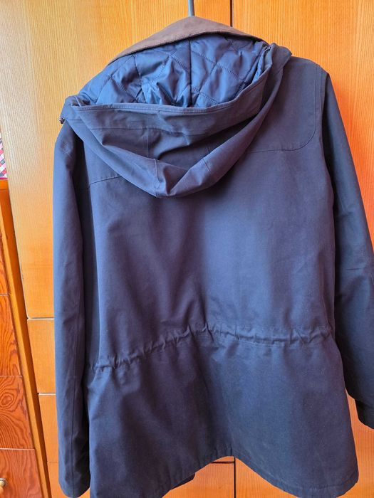 Продавам зимно мъжко яке тип парка Barbour
