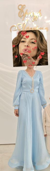 Продам красивое голубое платье