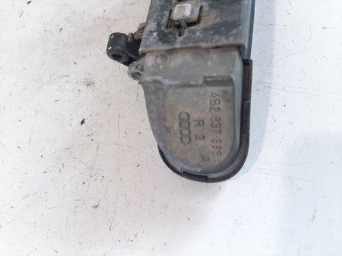 Външна дръжка за задна дясна врата сребриста за Audi A8 (2002) 4B1837886
