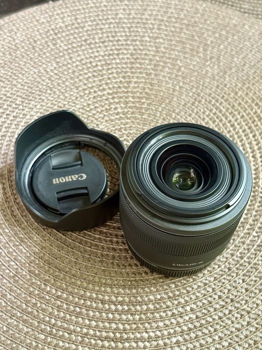 Canon RF 24 MM 1.8 Macro IS STM