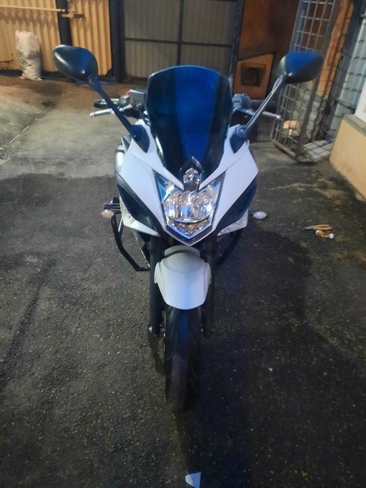 Мотоцикл Yamaha XJ6 Diversion