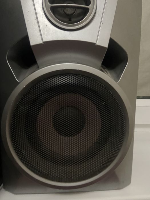 Muzkalni sentr sony sotiladi
