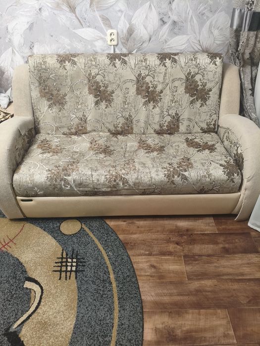 Продам два дивана по 12000