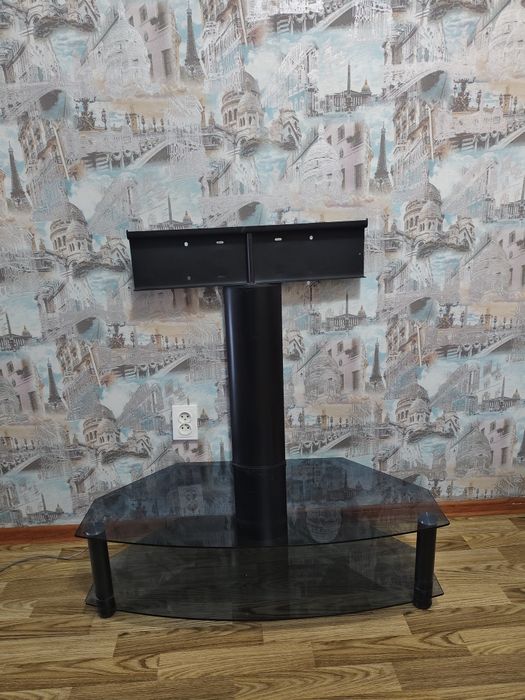 Кронштейн подставка под телевизор