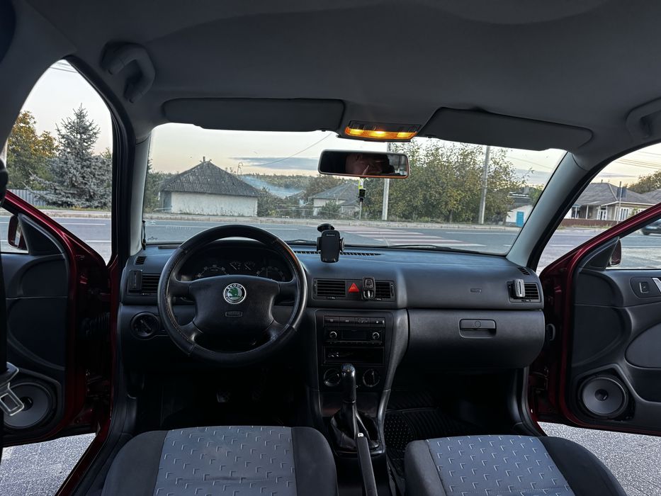 Skoda Octavia 1