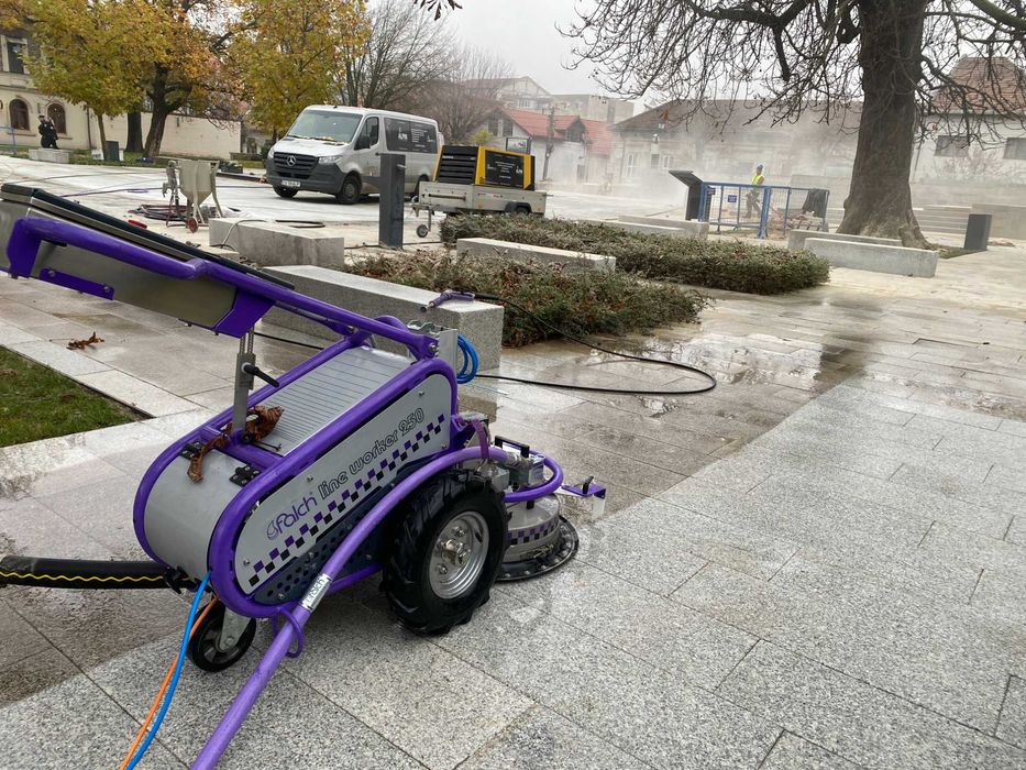 Curatare pavaje prin hidrosablare