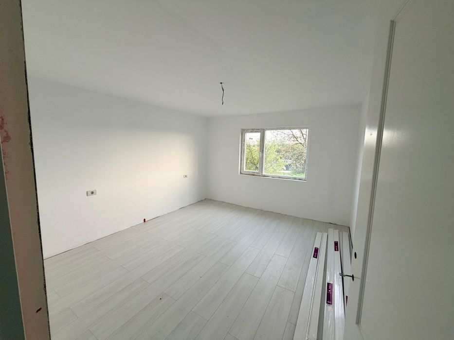 Casa de vânzare în Bâlteni,Gorj
