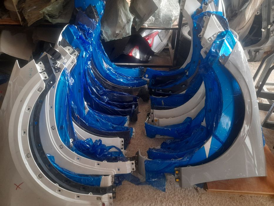 Оригинал запчасть крыло