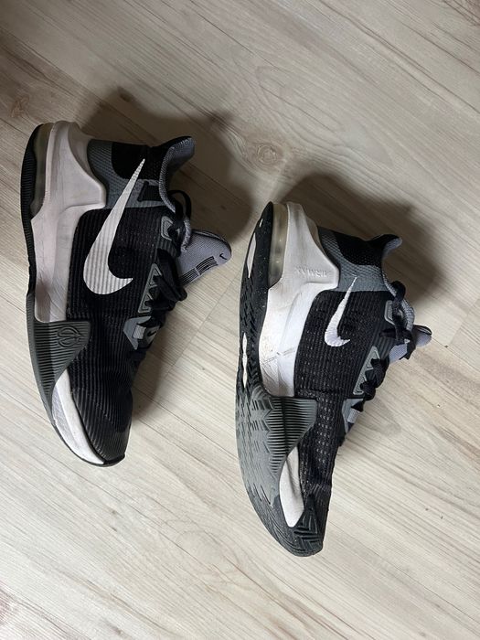 Маратонки Nike 39 номер