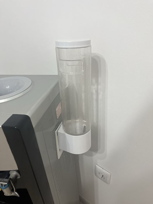 Диспенсер для воды + стаканодержатель