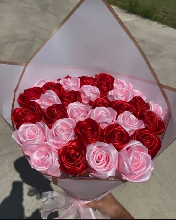 Атласные розы на заказ