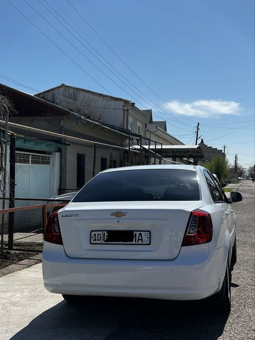 Chevrolet gentra sotiladi 2023 m/t style