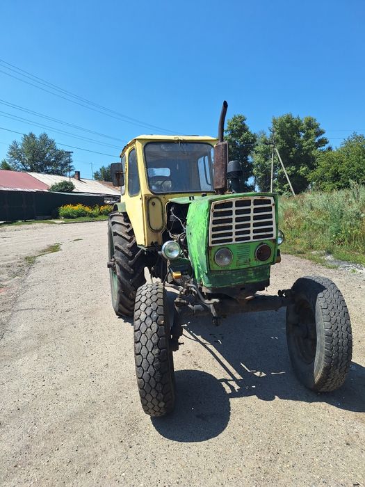 Трактор продам юмз ,рабочий