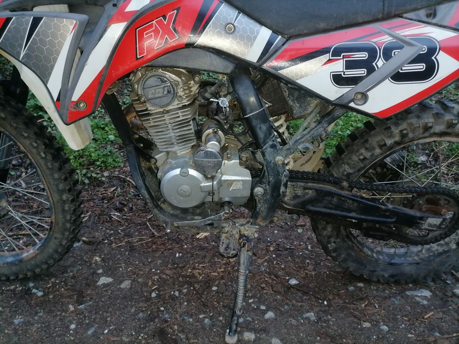 Motocicleta Cross Rfz Fx  250 cc 4T