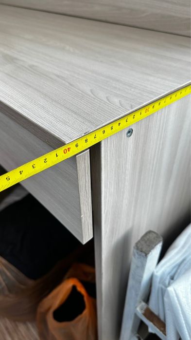 Продам стол визажись с зеркалом