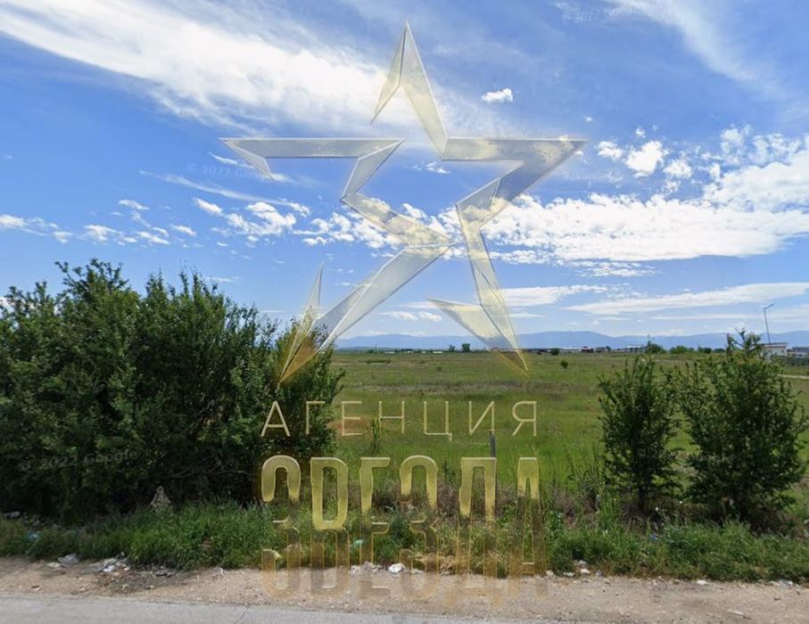 Продава се Парцел в с. Белозем, Област Пловдив - 30000 кв.м за 51 €/кв.м - Снимка #1