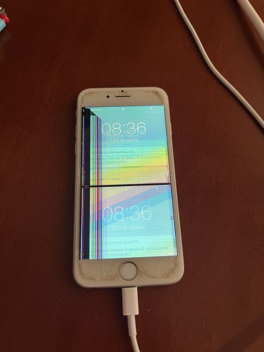iPhone 6s продаю