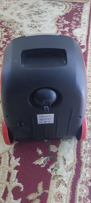 Пылесос- LG erisson