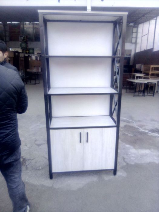 Stilaj shkafli. Parashkavoy kiraska.