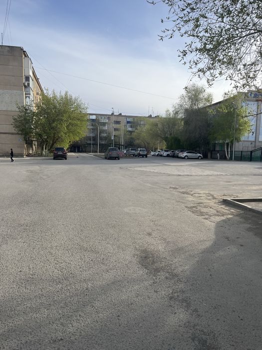 Продам квартиру центр 8мкр