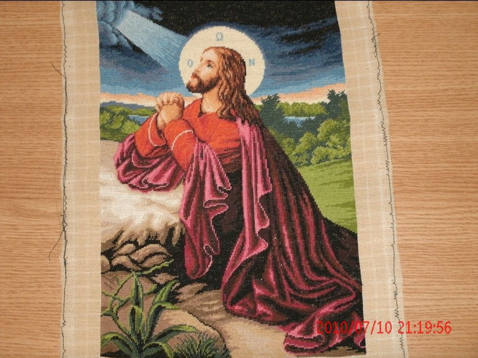 Vând goblenuri lucrate manual