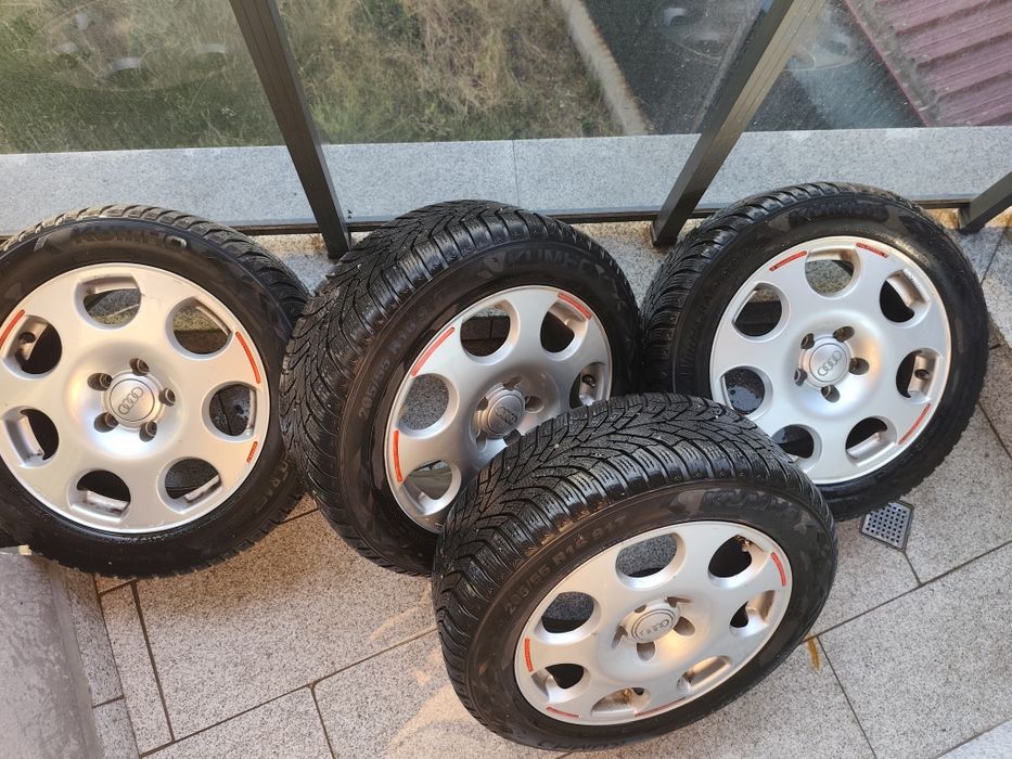 Комплект Зимни Гуми Kumho 205/55 R16 с Оригинални Алуминиеви Джанти за Audi (5x112)
