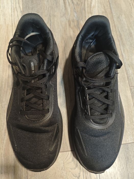 Маратонки puma.  .