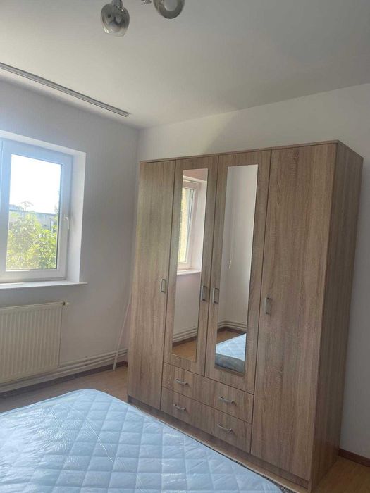 Apartament Semidecomandat