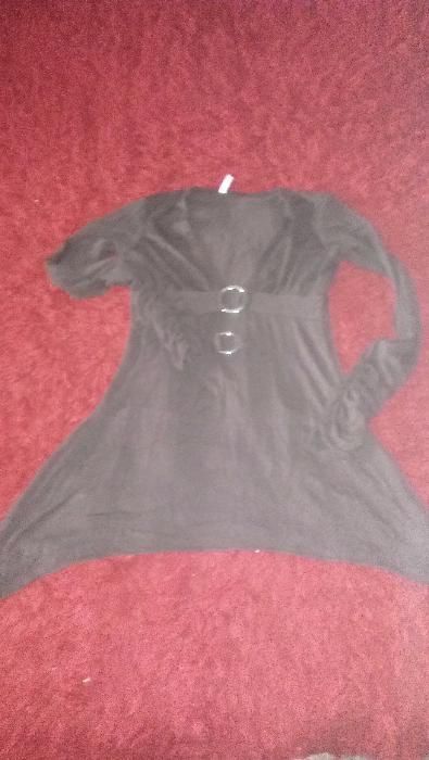 Продавам Чисто ново Дамско зимно яке и Дамска туника