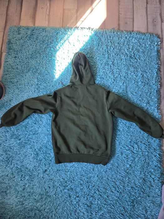 Зелено горнище на Lacoste.M размер..