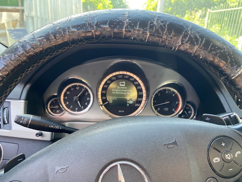 Продава се Mercedes e 350 cdi 4 matic 2010 година 231 к.с