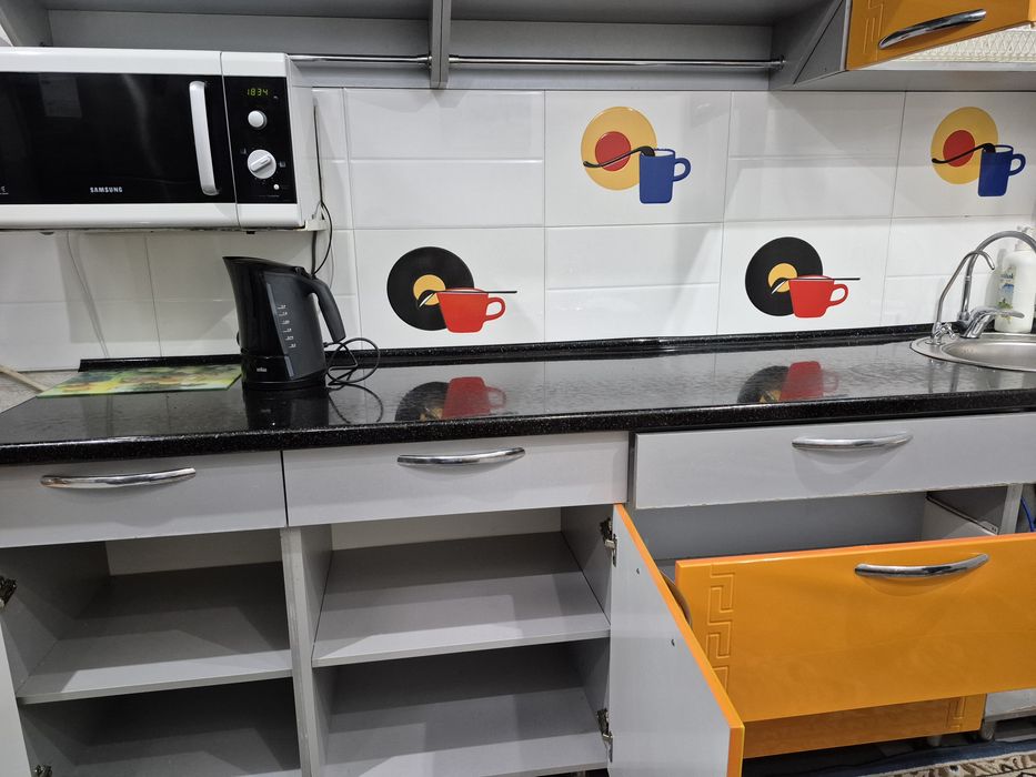 Кухонный гарнитур