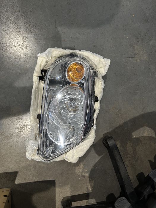 Десен фар Chevrolet HHR