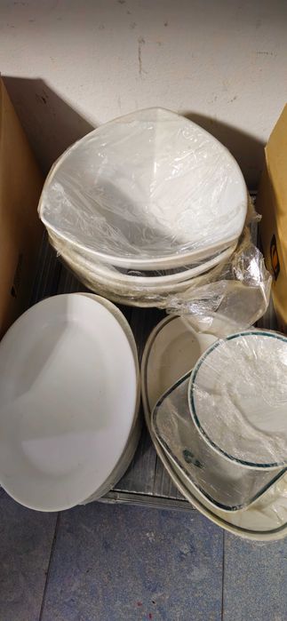 Разпродажба! Чаши, чинии, бар падове