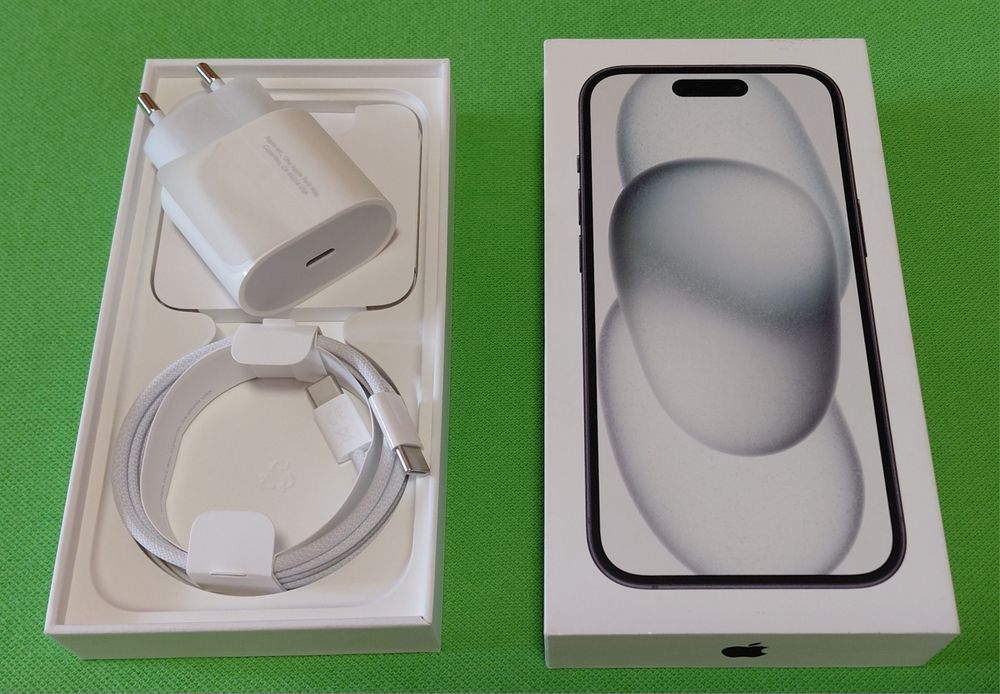 Accesorii pentru iPhone 15 Black . Cutie nouă completă!