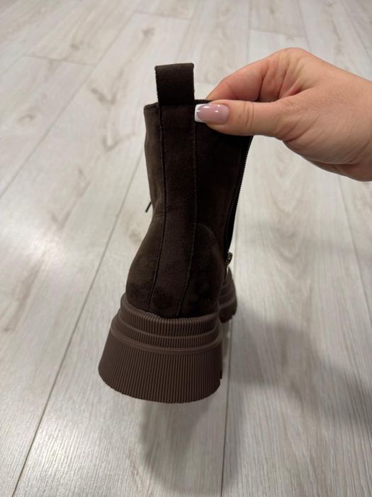 Зимние ботинки замшевые