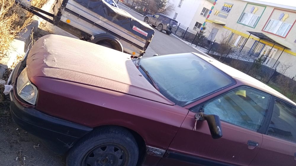 Продам Ауди 500000