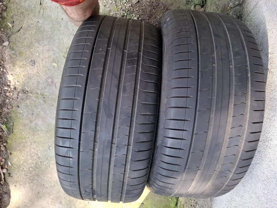 Vand anvelope de vara pirelli p zero pz4 runflat rsc