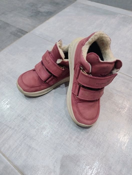 Обувки и маратонки Superfit с Gore-tex 25 и 26 номер